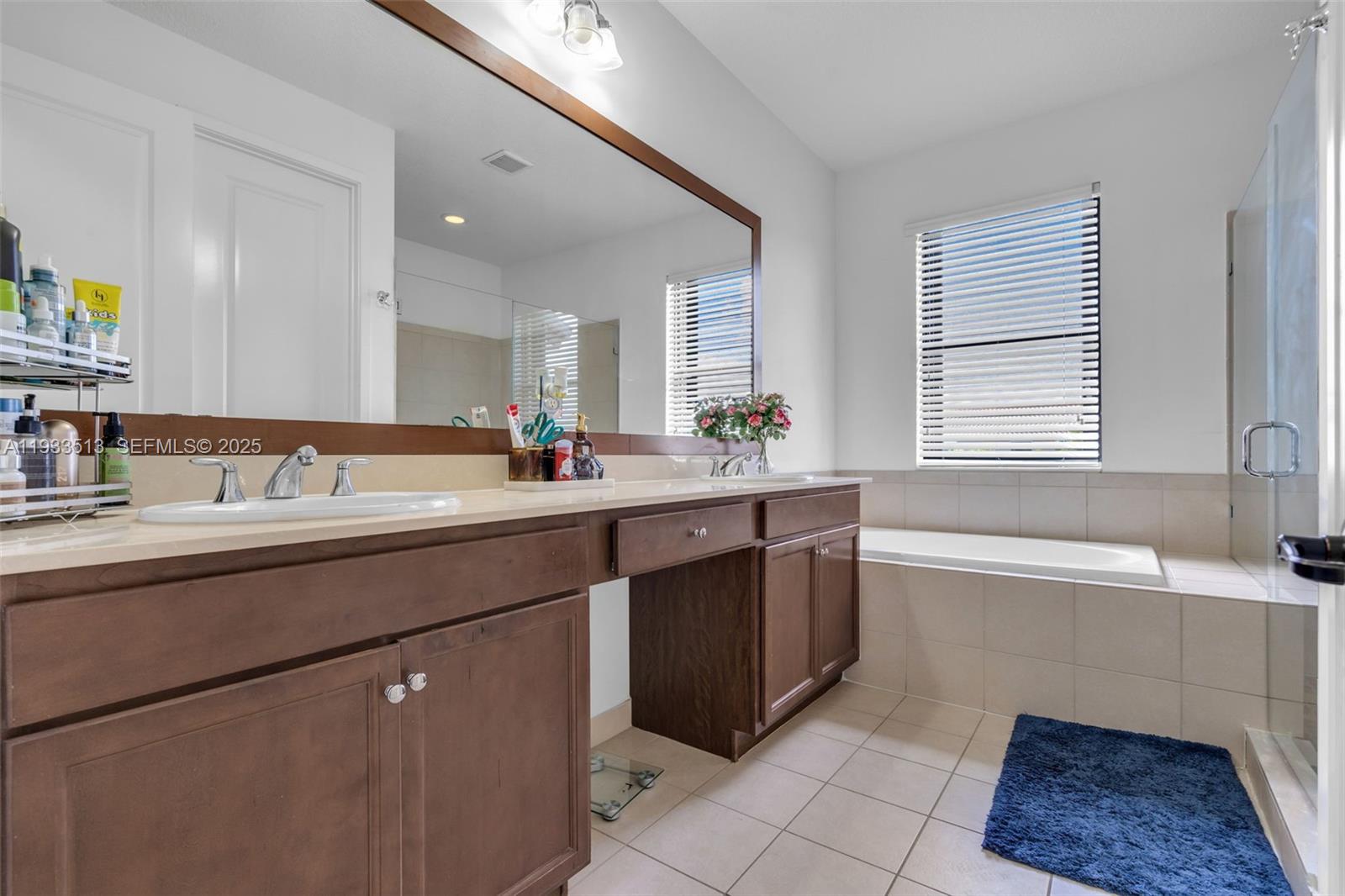 3332 W 95th Ter Hialeah, FL 33018