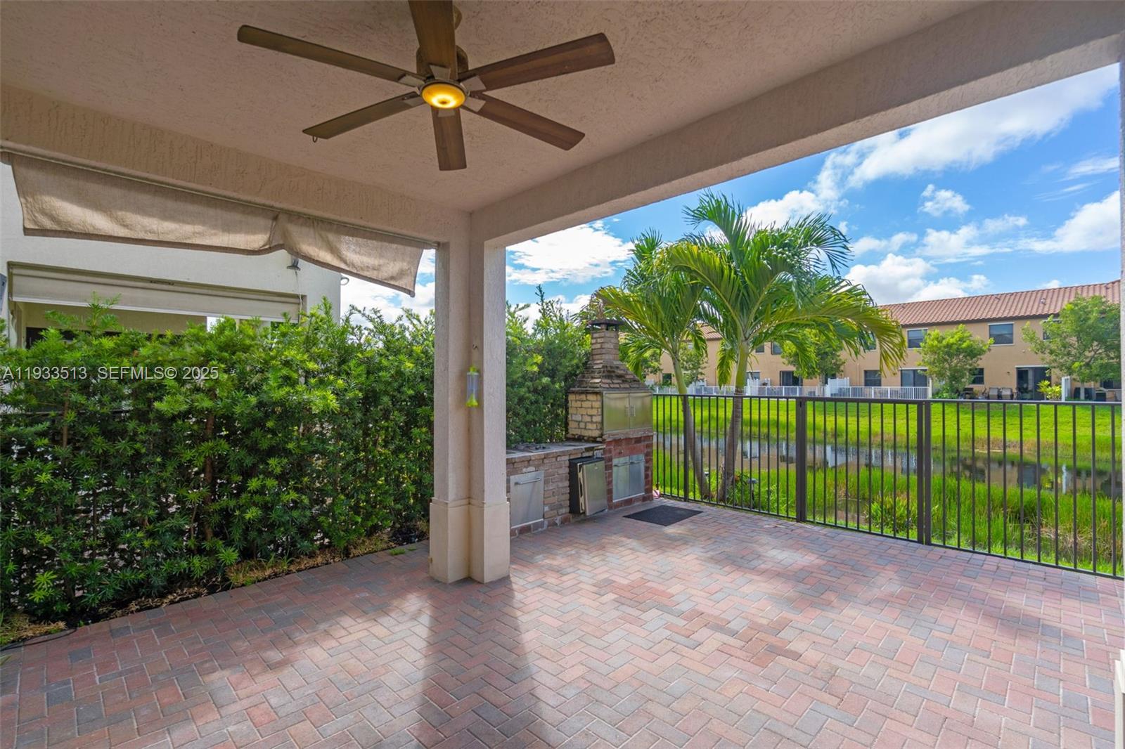 3332 W 95th Ter Hialeah, FL 33018