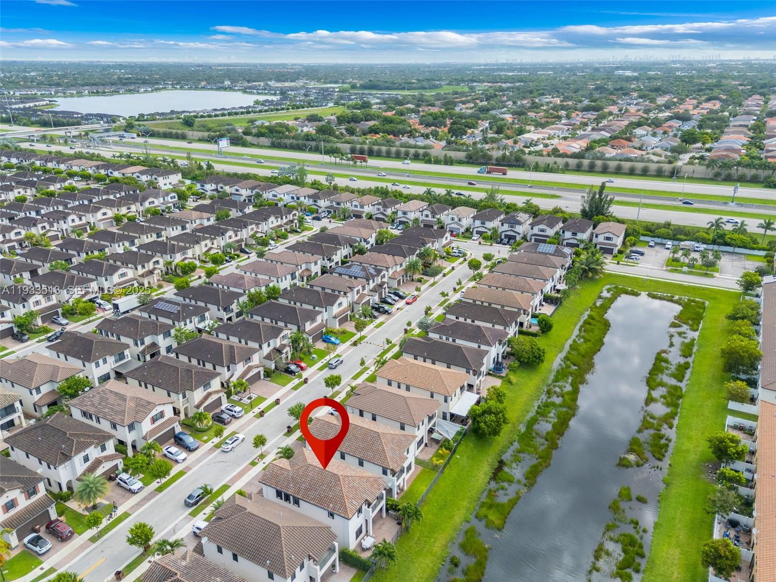 3332 W 95th Ter Hialeah, FL 33018