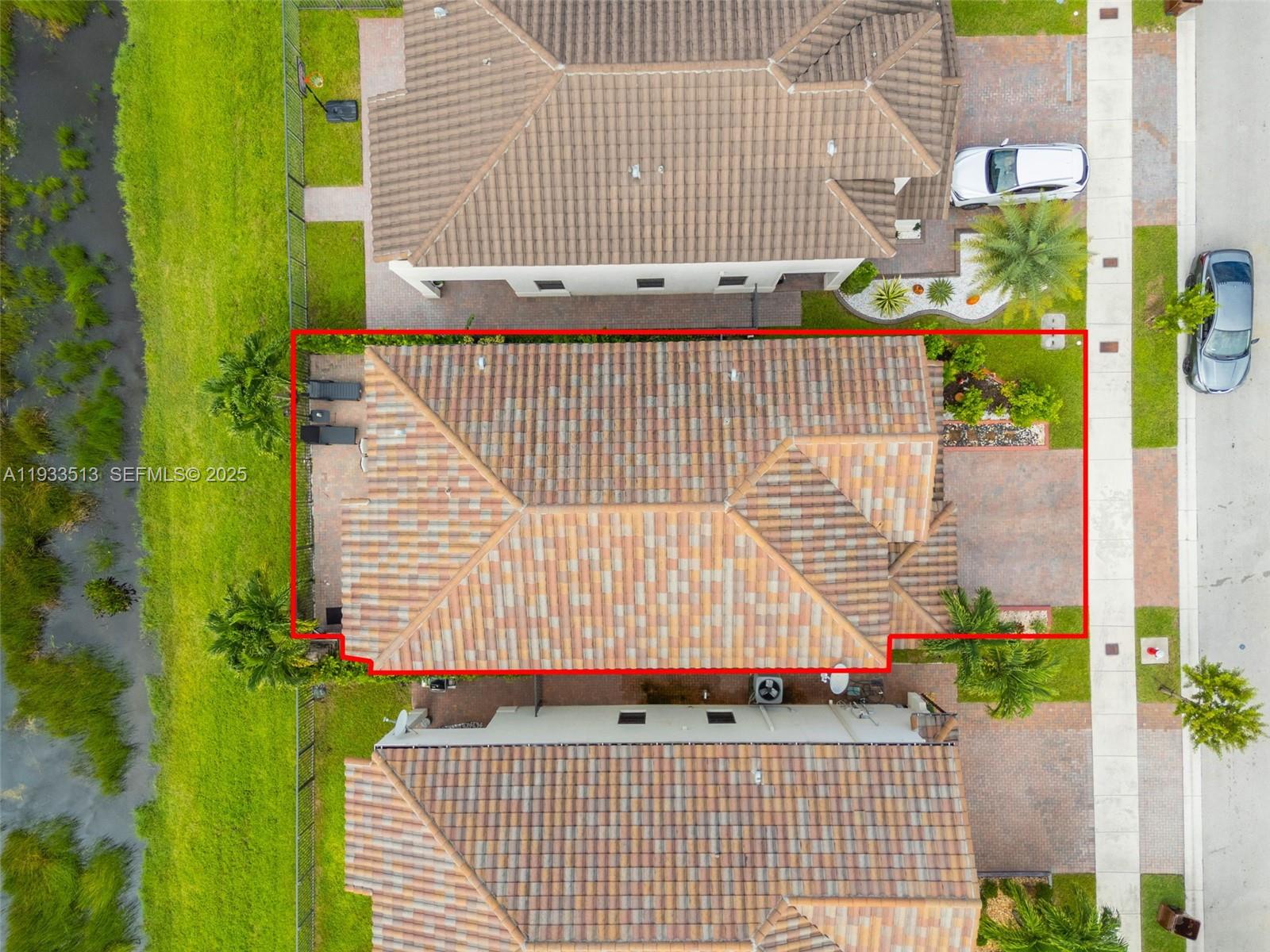 3332 W 95th Ter Hialeah, FL 33018