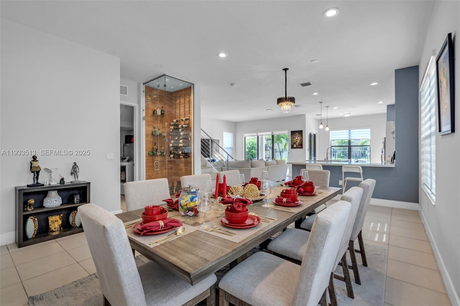 3332 W 95th Ter Hialeah, FL 33018