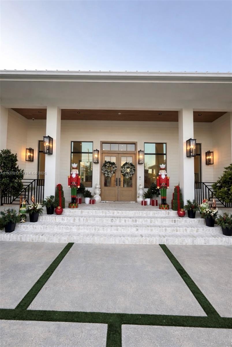 14200 Old Cutler Rd Palmetto Bay, FL 33158