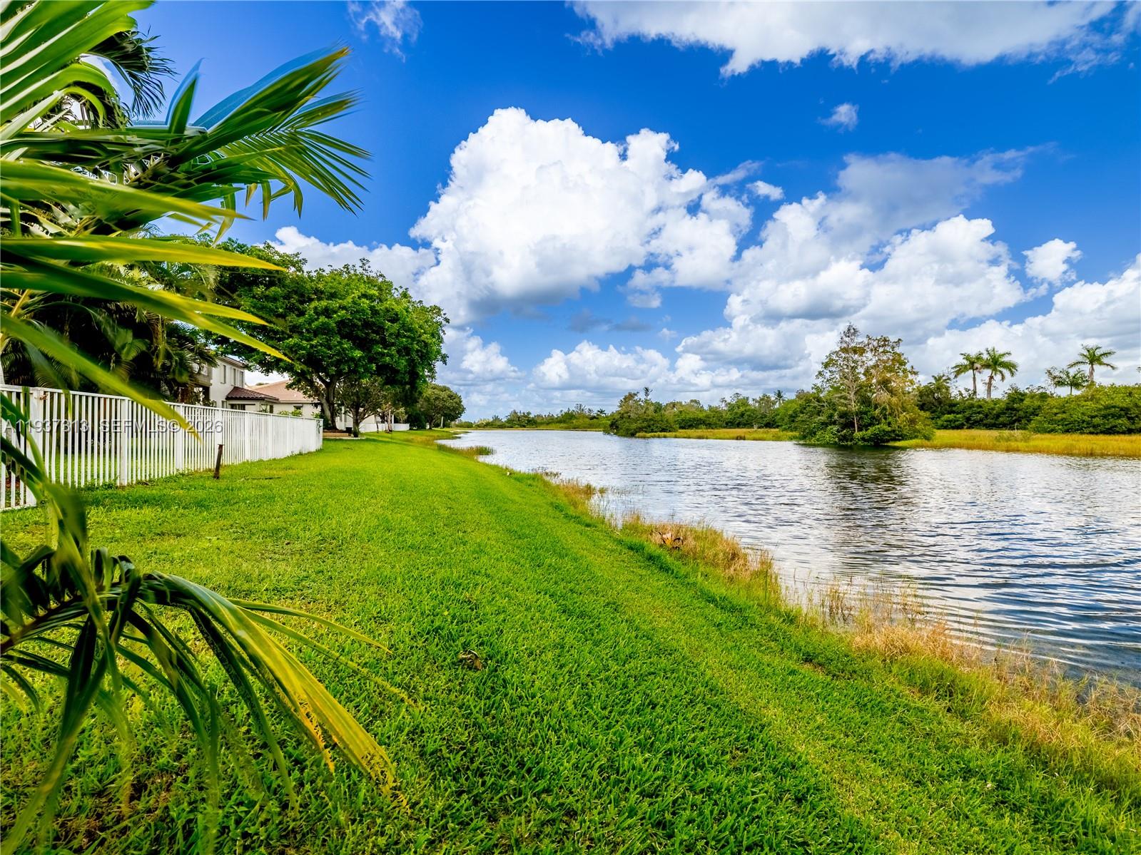 903 NW 167th Ave Pembroke Pines, FL 33028