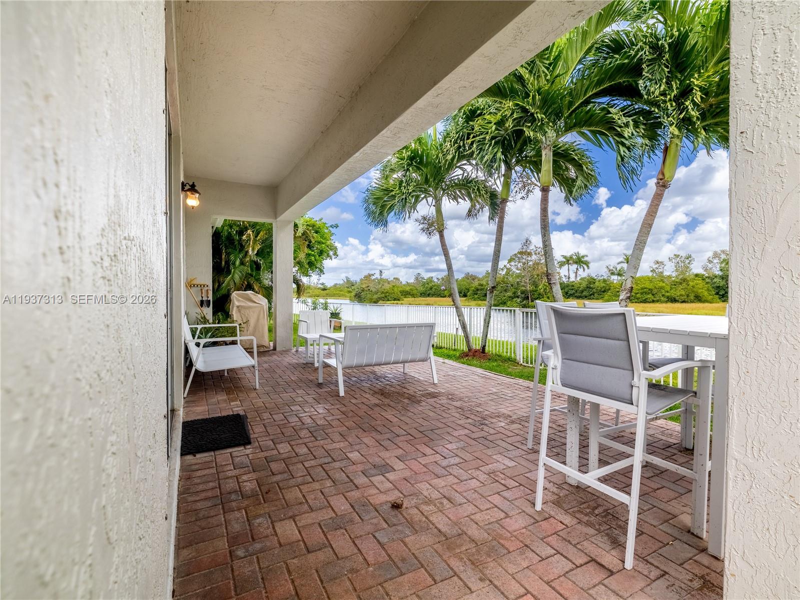 903 NW 167th Ave Pembroke Pines, FL 33028