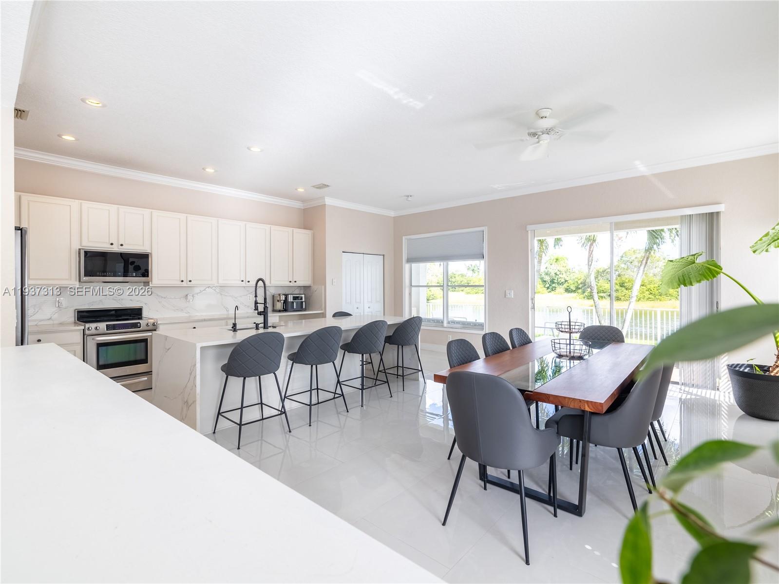 903 NW 167th Ave Pembroke Pines, FL 33028