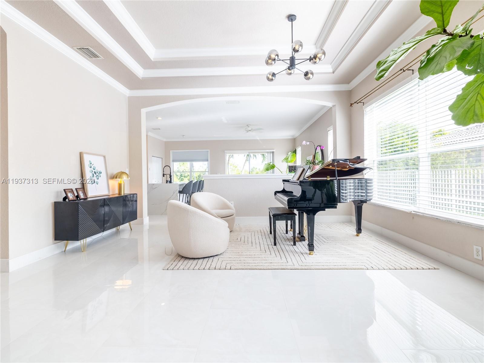 903 NW 167th Ave Pembroke Pines, FL 33028