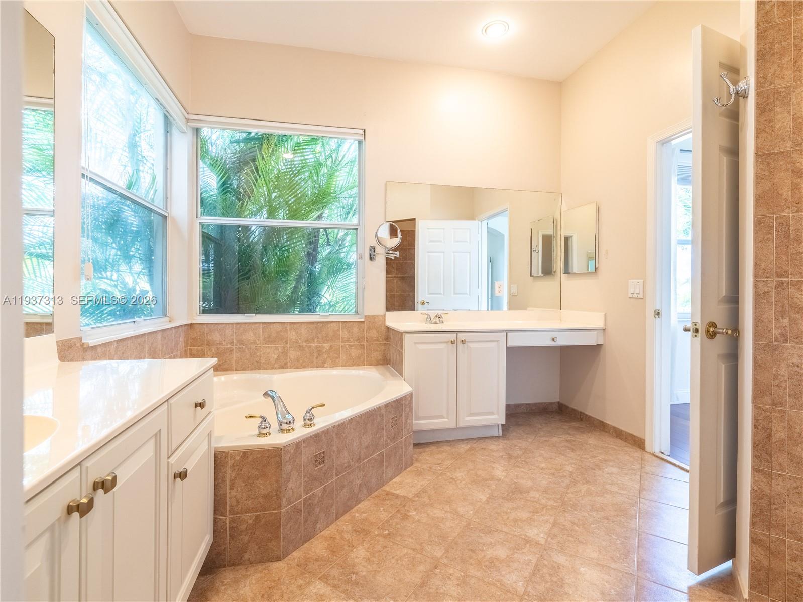 903 NW 167th Ave Pembroke Pines, FL 33028