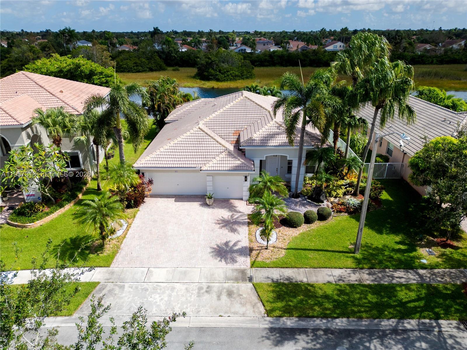 903 NW 167th Ave Pembroke Pines, FL 33028