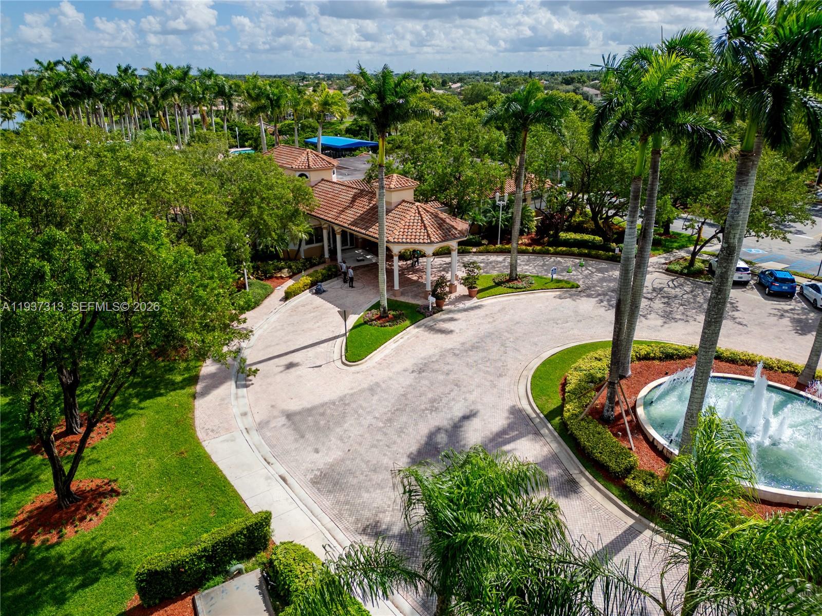 903 NW 167th Ave Pembroke Pines, FL 33028