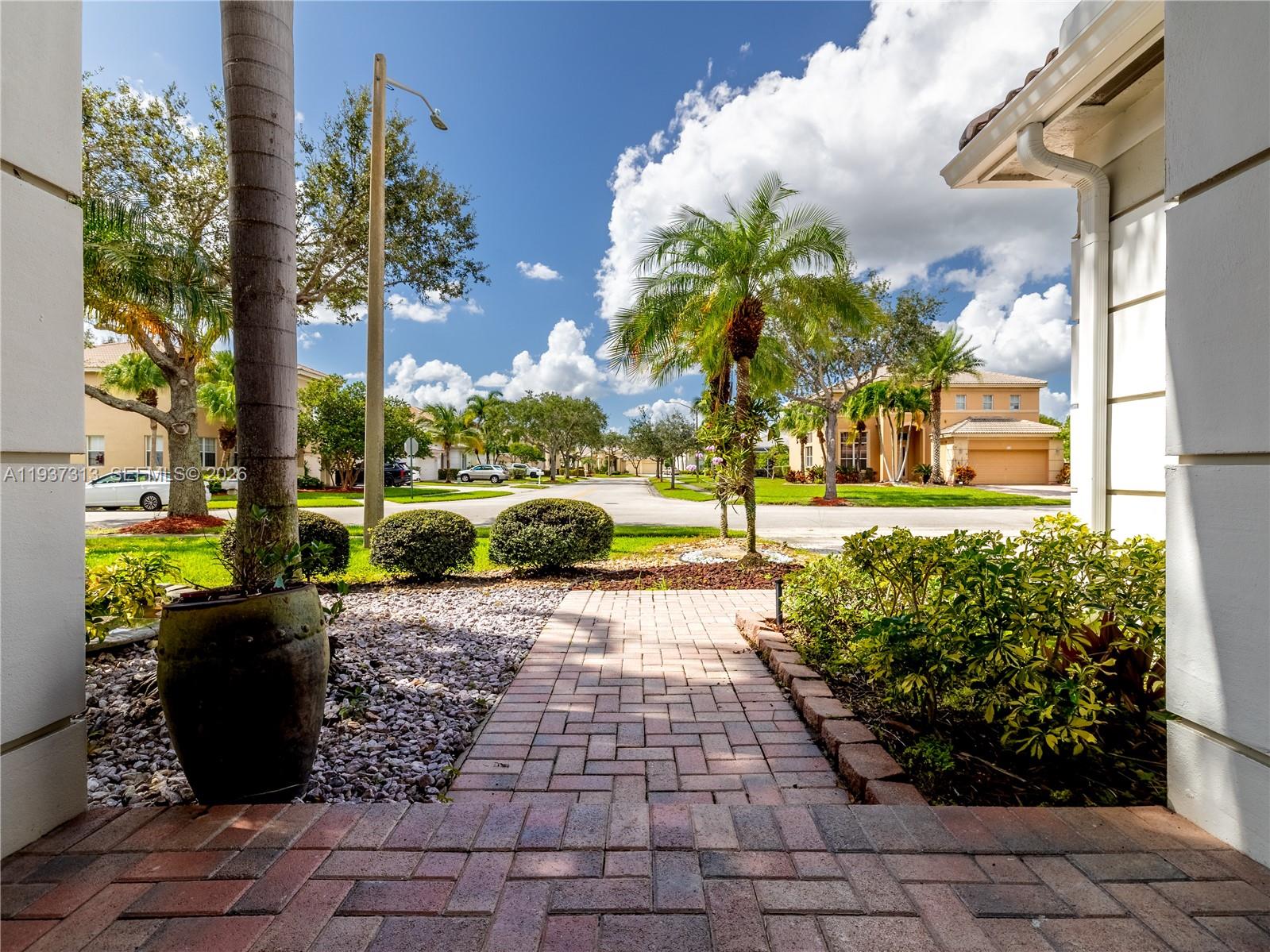 903 NW 167th Ave Pembroke Pines, FL 33028