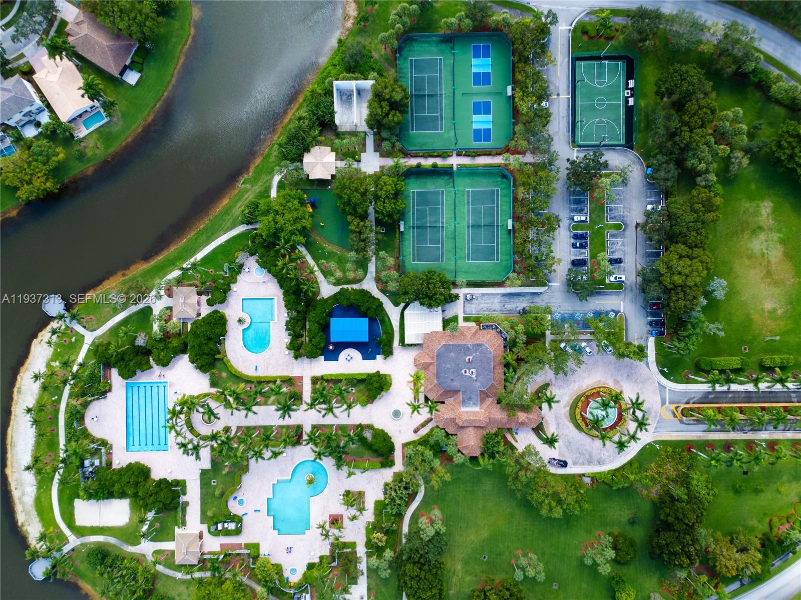 903 NW 167th Ave Pembroke Pines, FL 33028