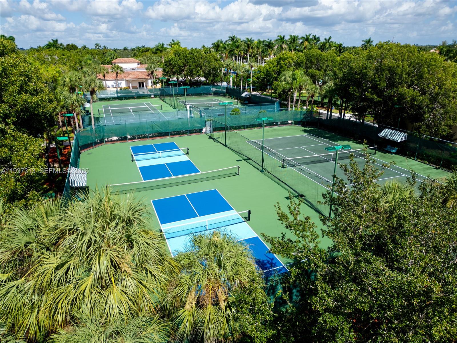 903 NW 167th Ave Pembroke Pines, FL 33028