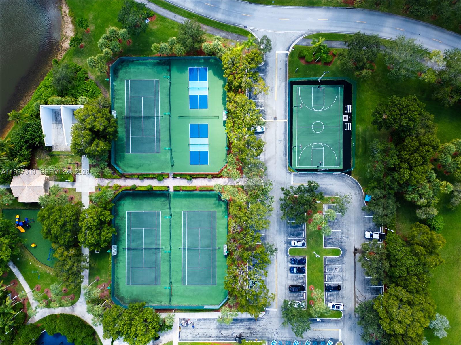 903 NW 167th Ave Pembroke Pines, FL 33028