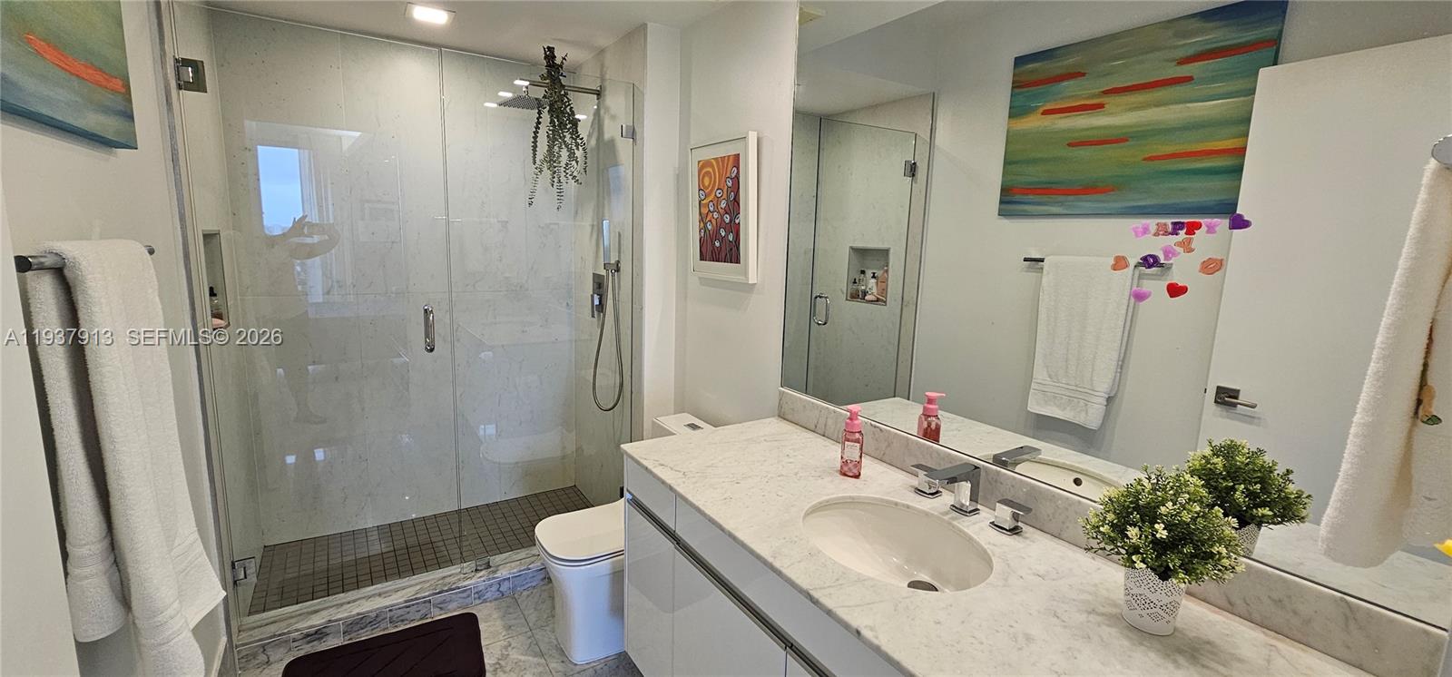 image One Island Place Condo23