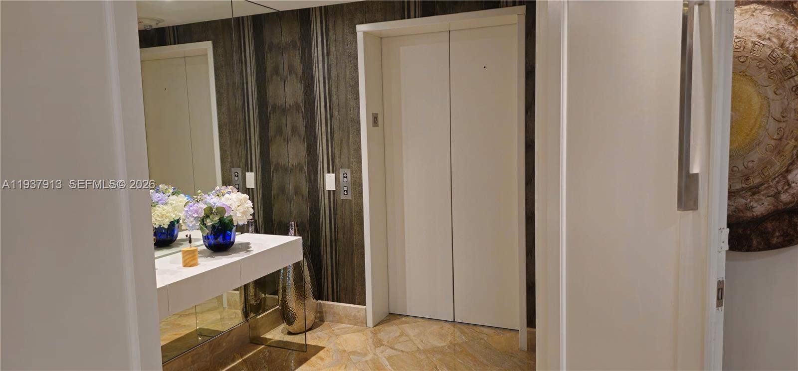 image One Island Place Condo2