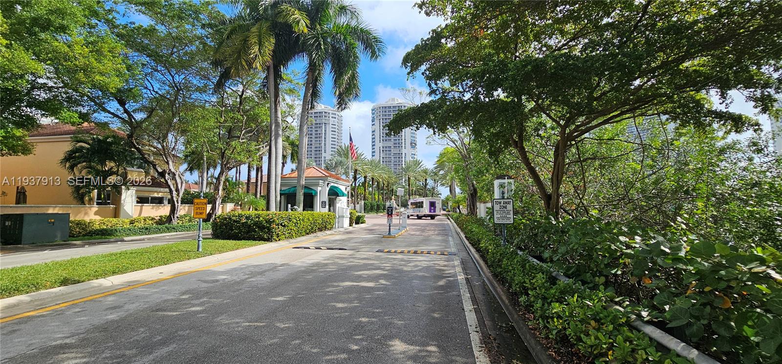 image One Island Place Condo38