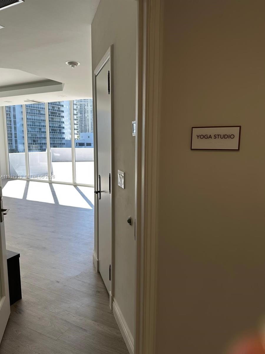 image One Island Place Condo46