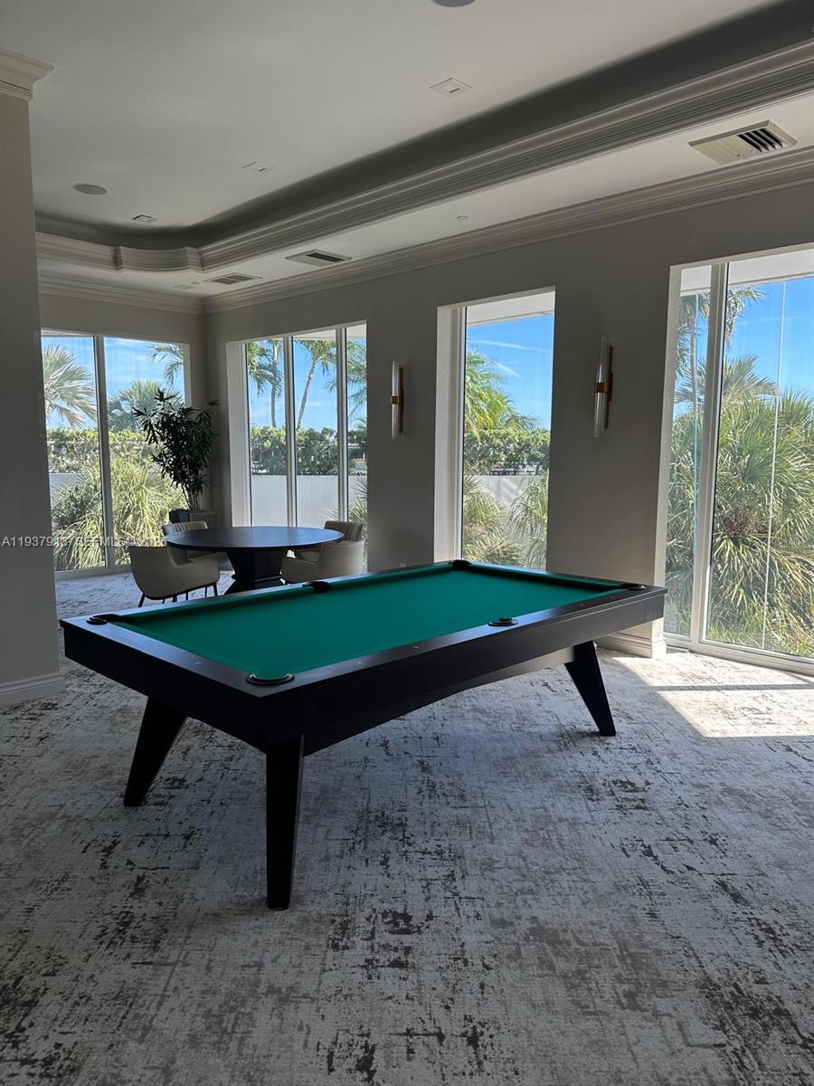 image One Island Place Condo52