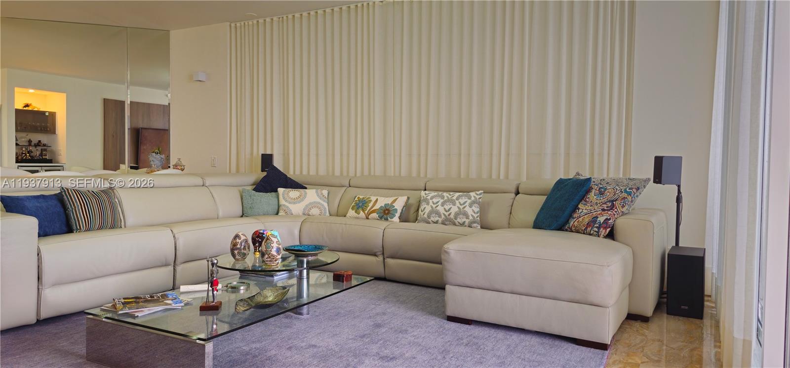 image One Island Place Condo5