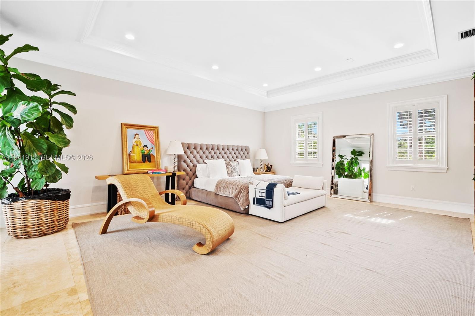 5901 Rolling Rd Dr Pinecrest, FL 33156