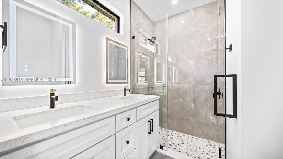 4536 NW 35th Pl Cape Coral, FL 33993