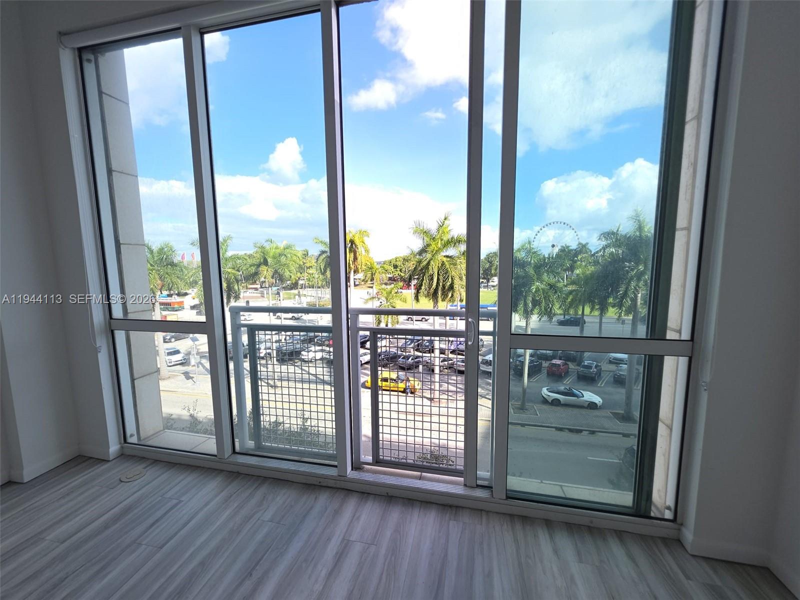 image Vizcayne North2