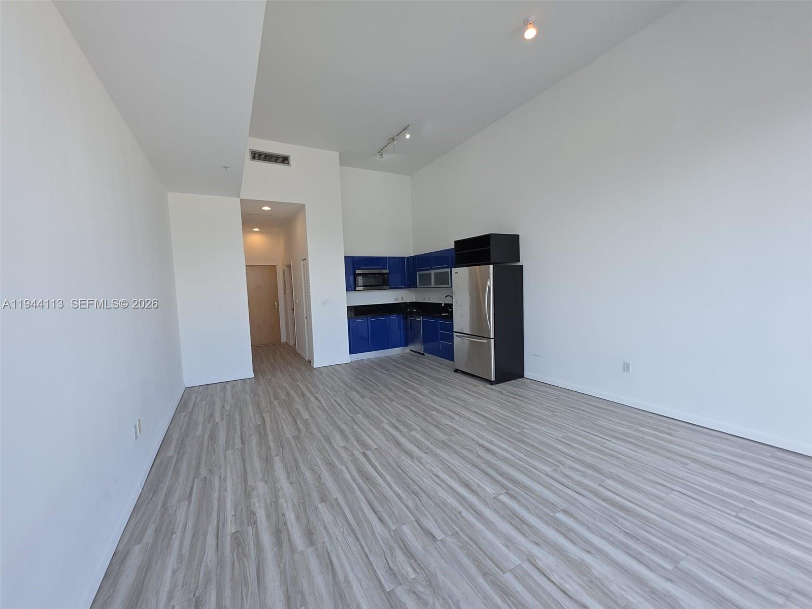 image Vizcayne North7