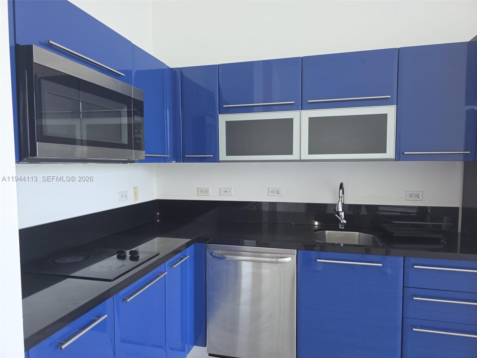 image Vizcayne North8