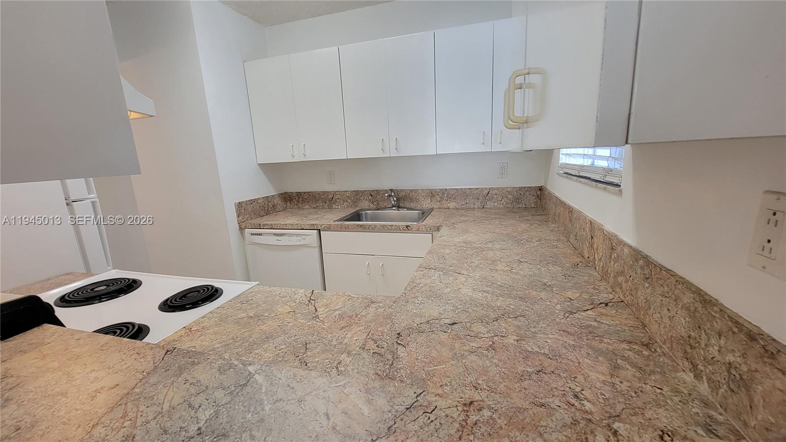 126 SW 17th Rd #507 Miami, FL 33129