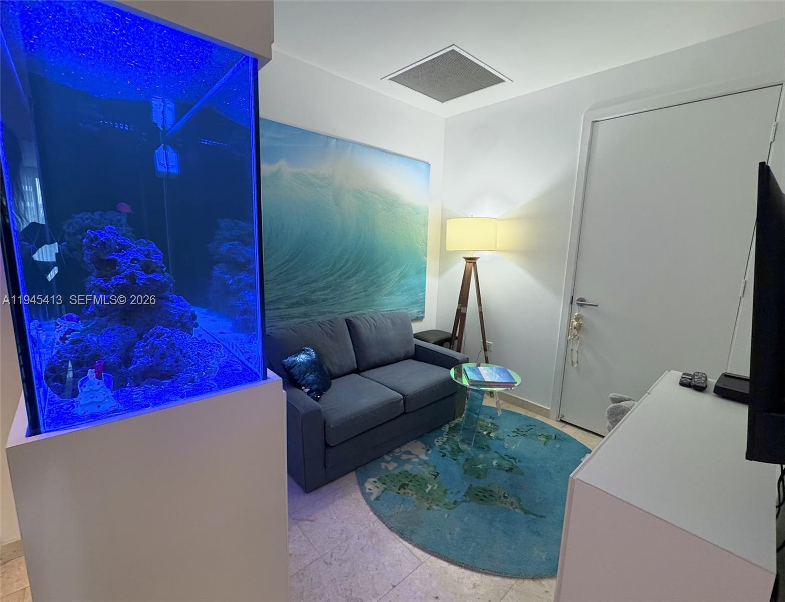 68 SE 6th St #903 Miami, FL 33131