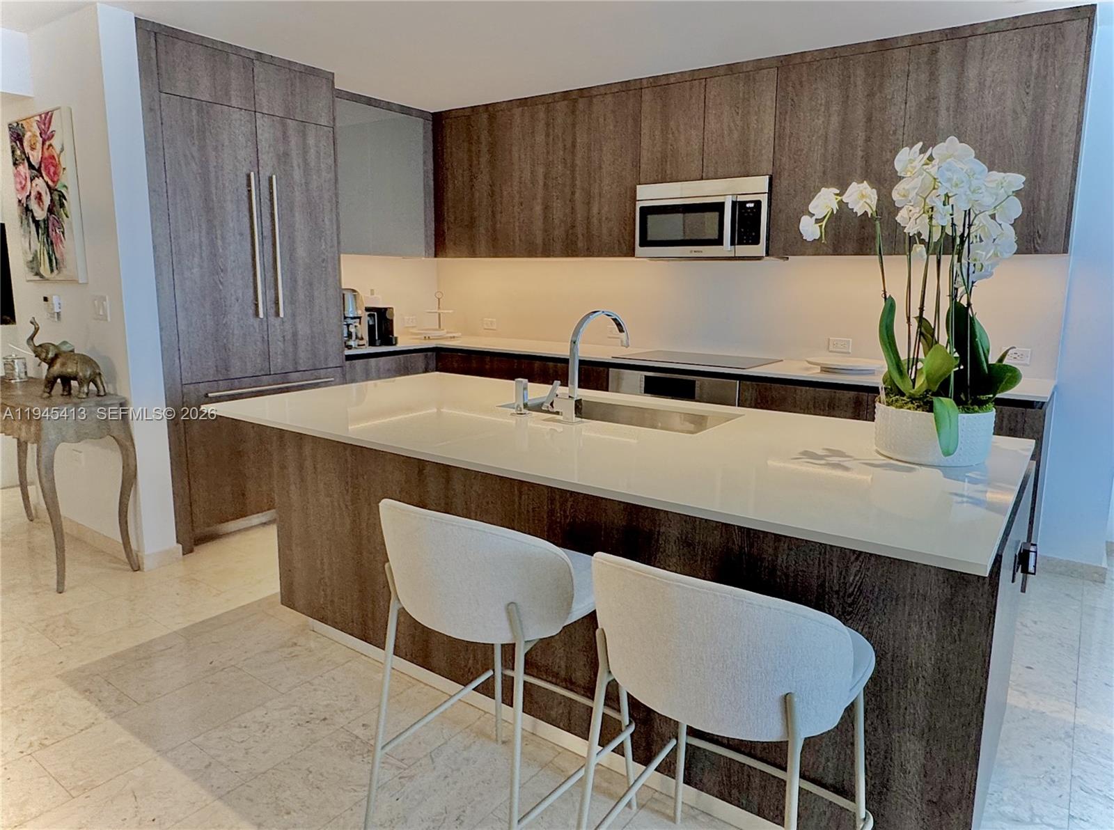 68 SE 6th St #903 Miami, FL 33131