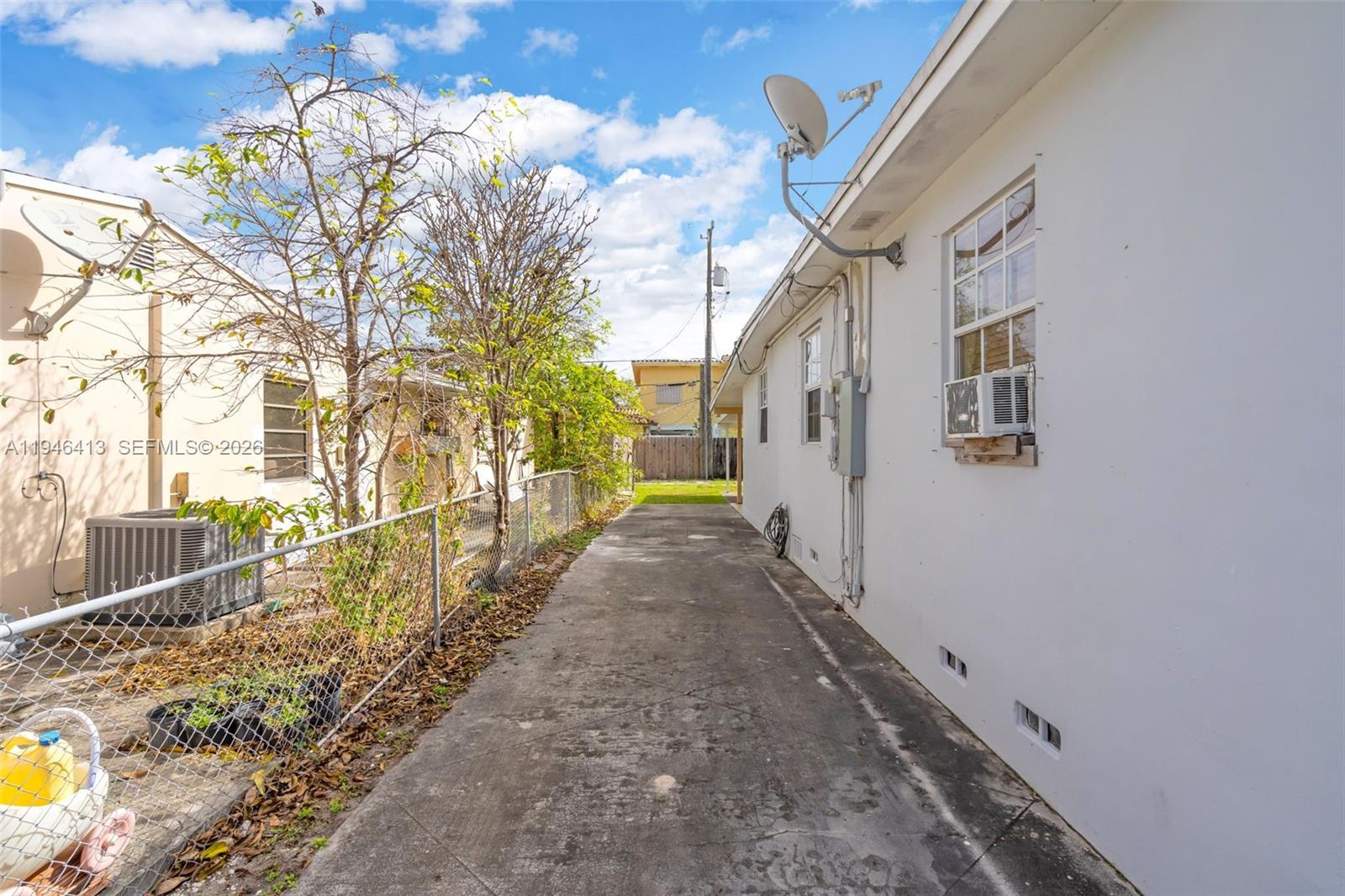 421 Florida Blvd Miami, FL 33144