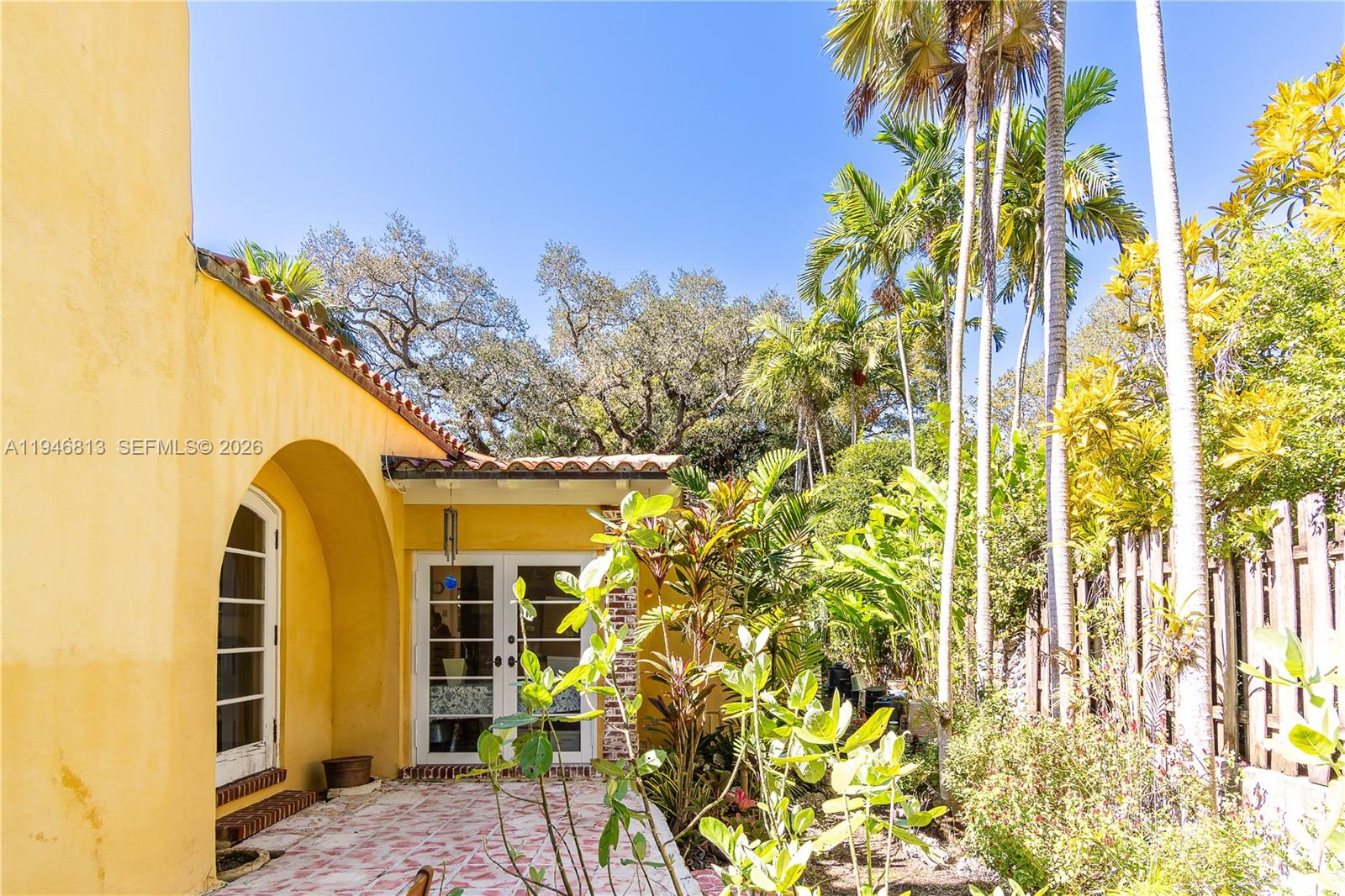 3835 Utopia Ct Miami, FL 33133