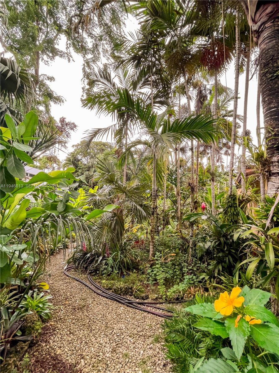 3835 Utopia Ct Miami, FL 33133