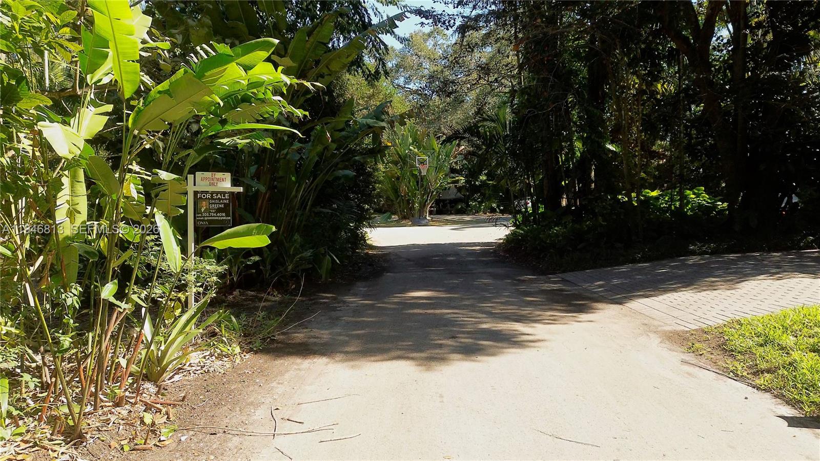 3835 Utopia Ct Miami, FL 33133