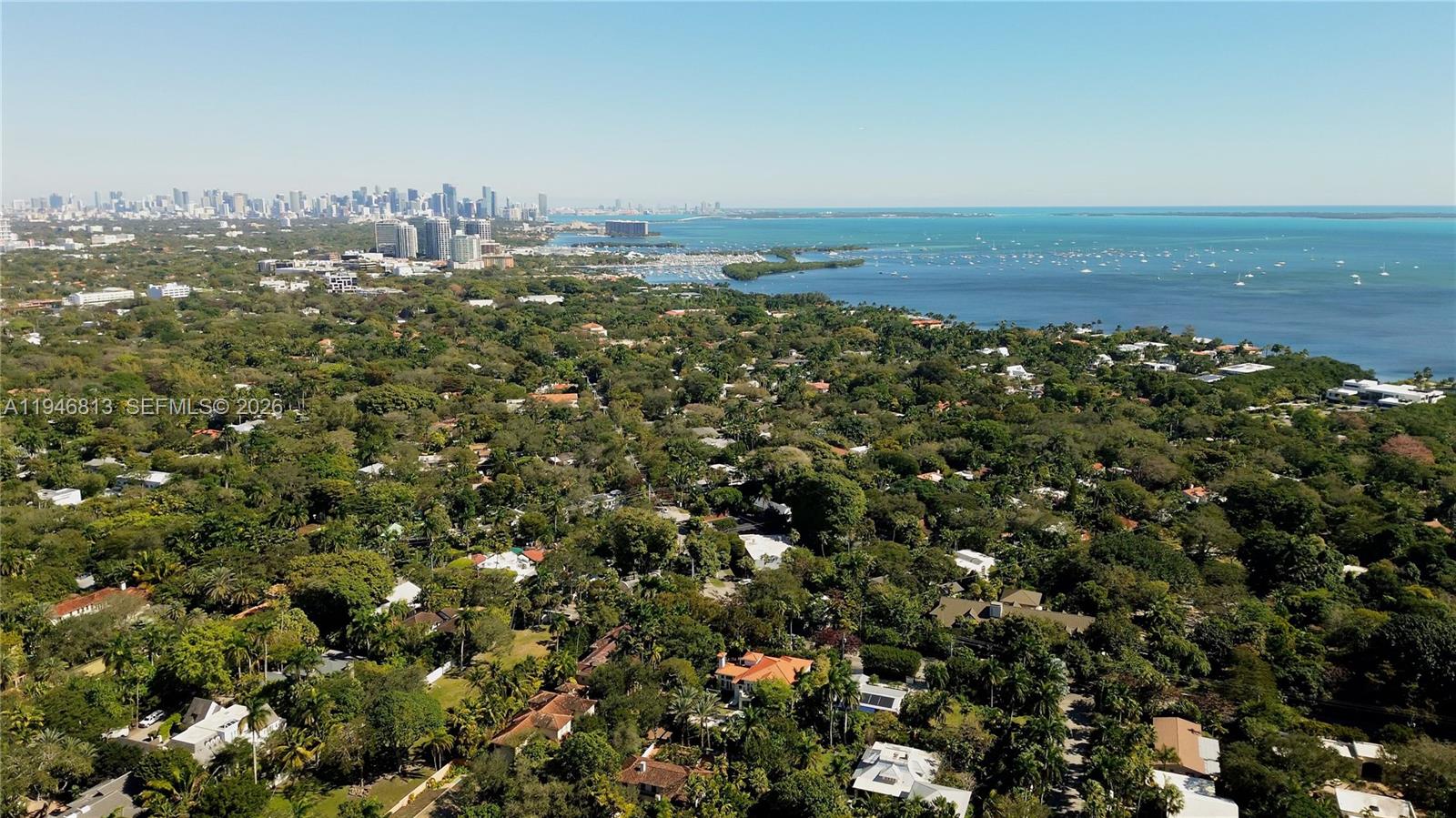 3835 Utopia Ct Miami, FL 33133