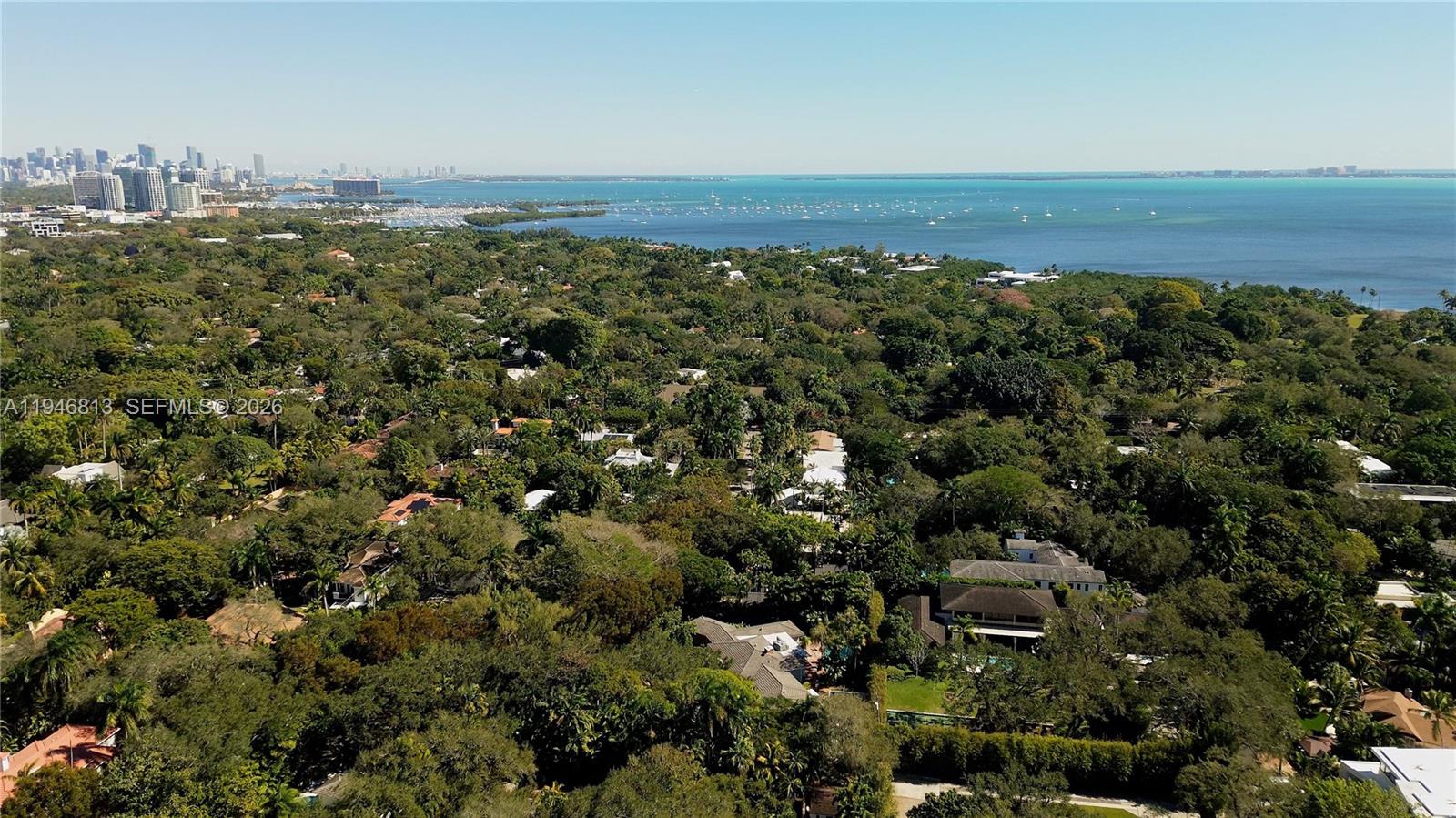 3835 Utopia Ct Miami, FL 33133