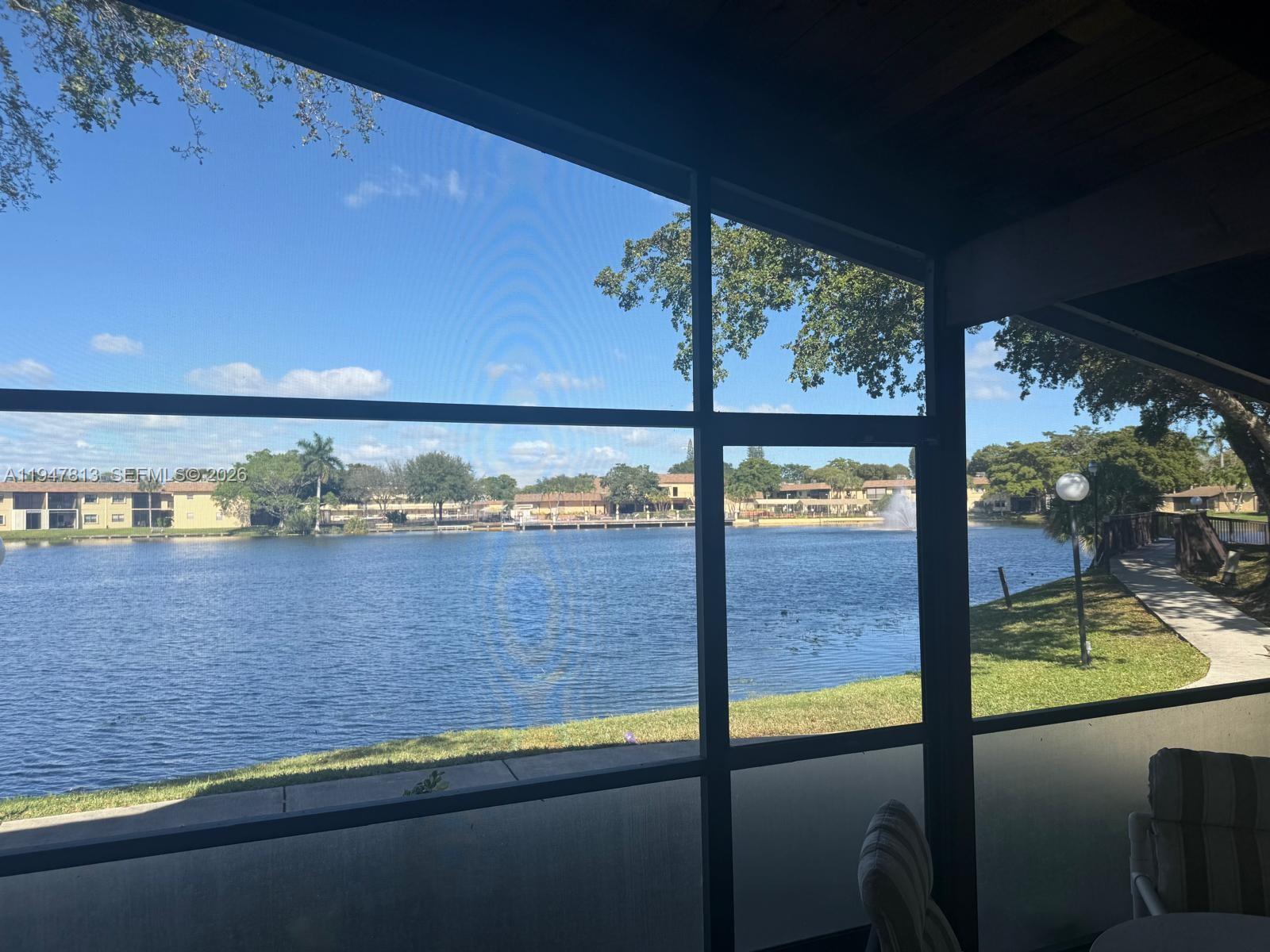 412 Briarwood Cir #2-23 Hollywood, FL 33024