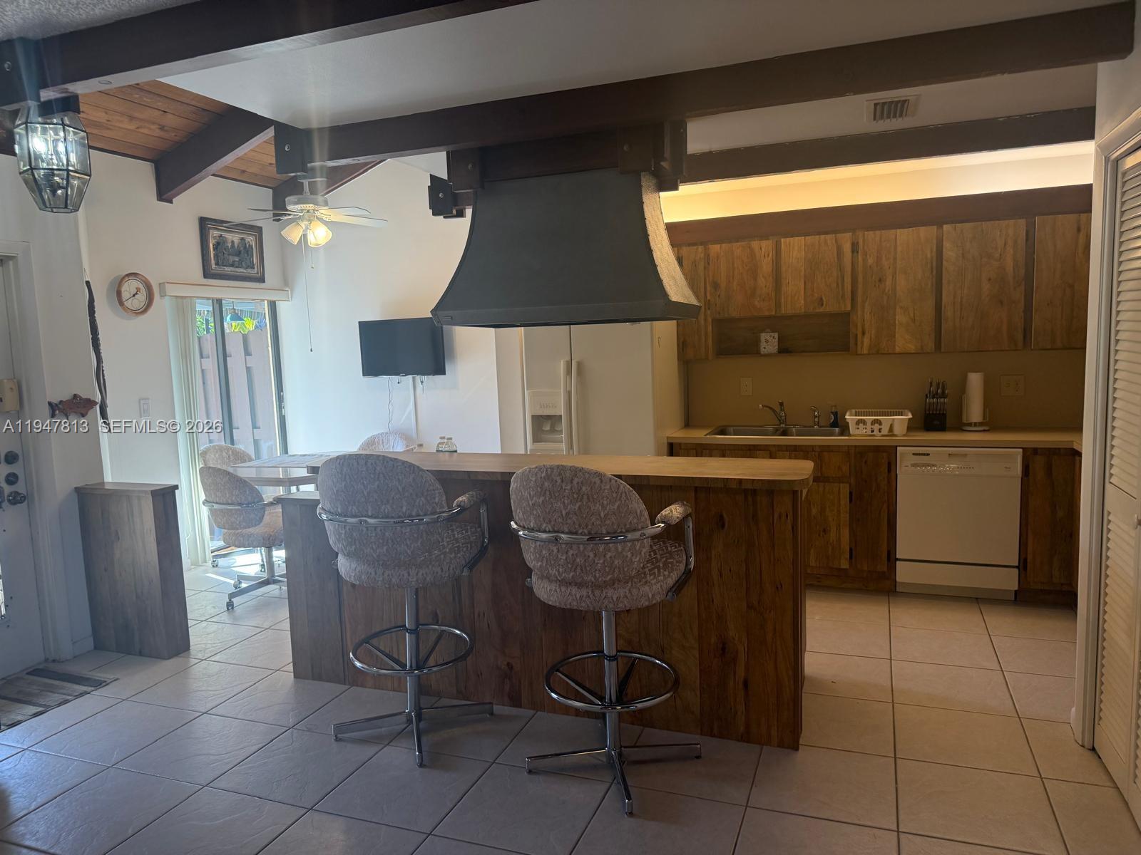 412 Briarwood Cir #2-23 Hollywood, FL 33024