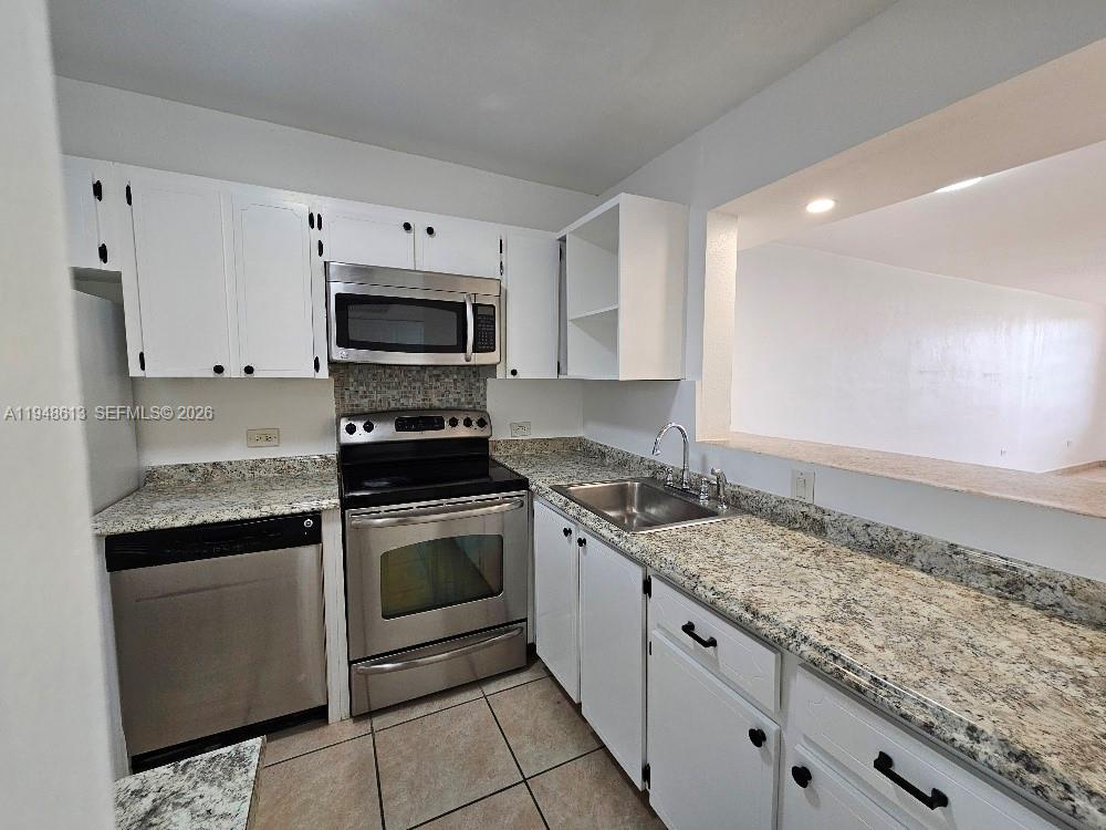 441 NE 195th St #105