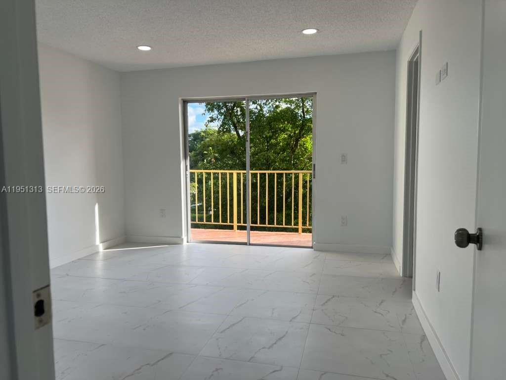 309 S Royal Poinciana Blvd #304 Miami Springs, FL 33166