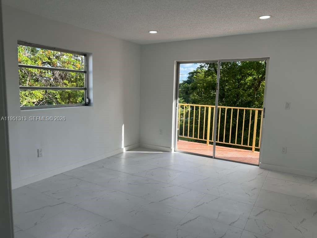 309 S Royal Poinciana Blvd #304 Miami Springs, FL 33166