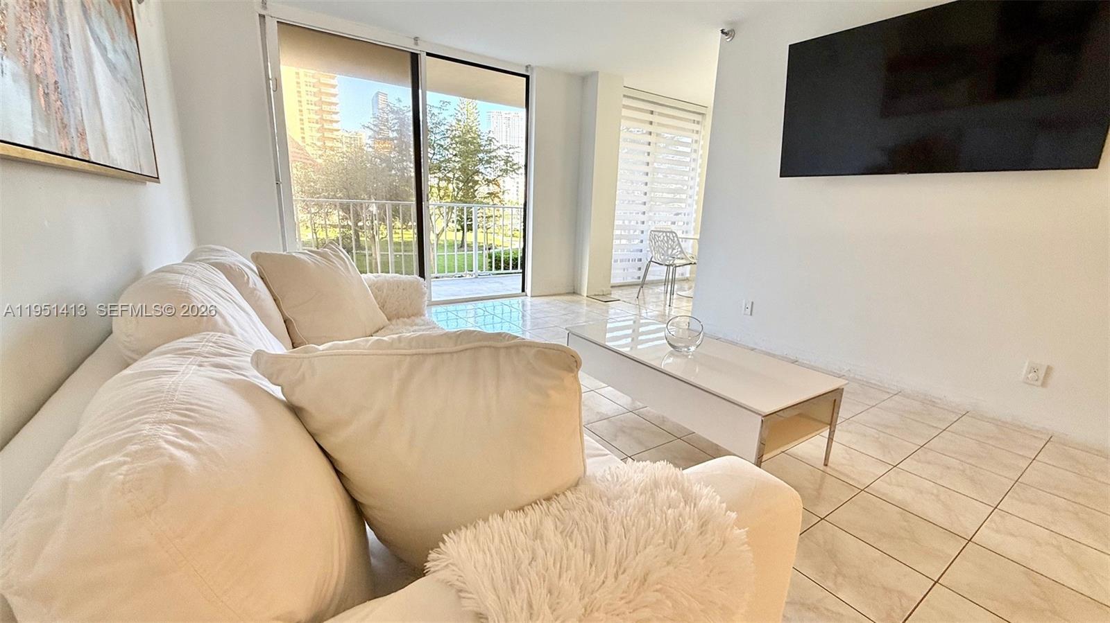 290 174th St #312 Sunny Isles Beach, FL 33160