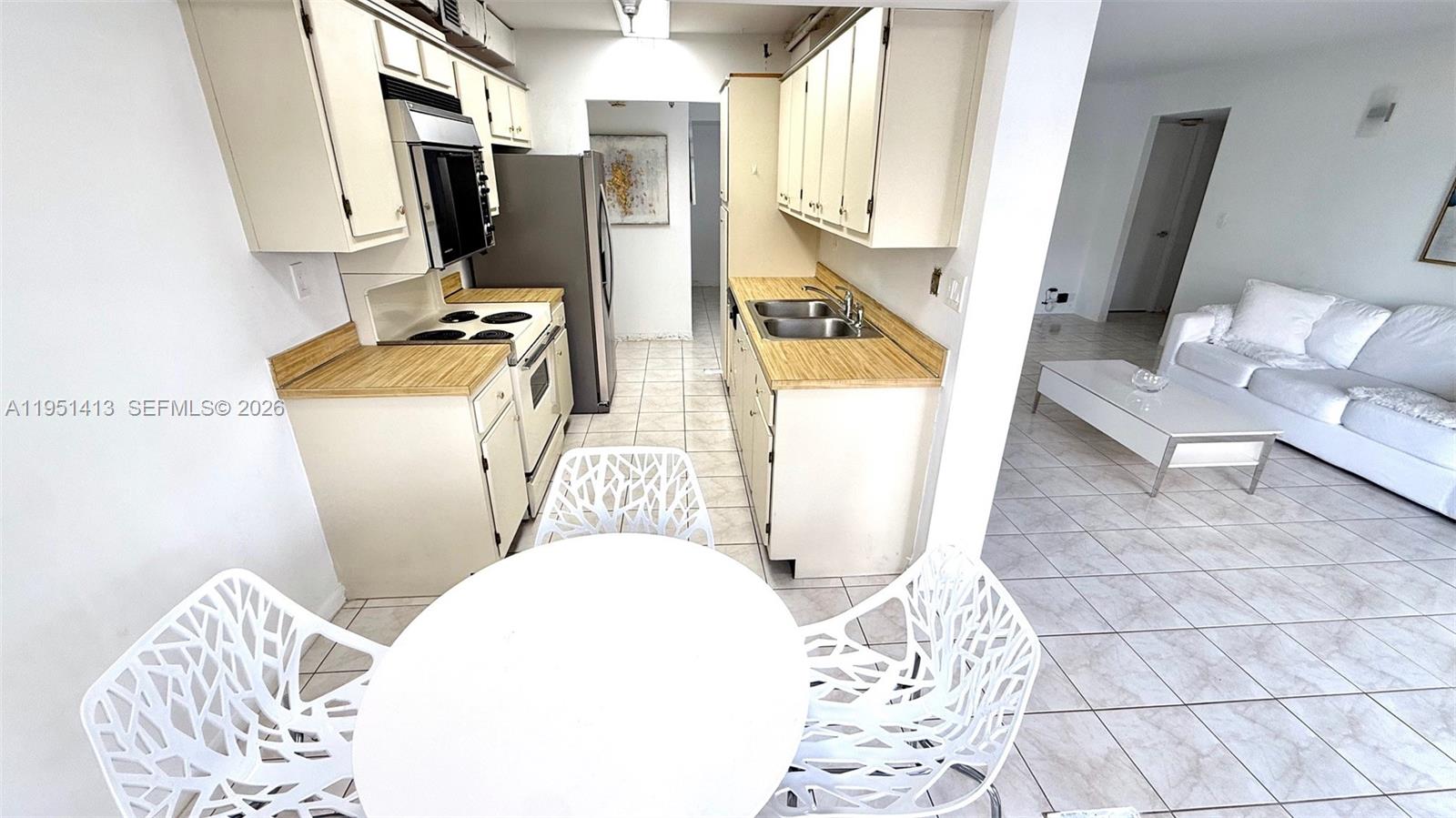 290 174th St #312 Sunny Isles Beach, FL 33160