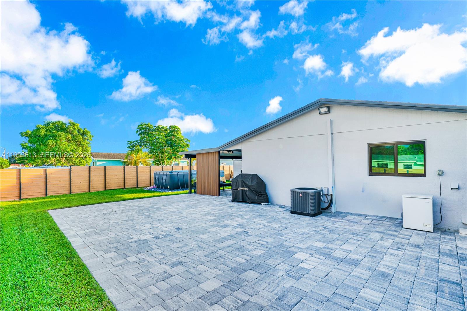 14265 SW 105th Ct Miami, FL 33176