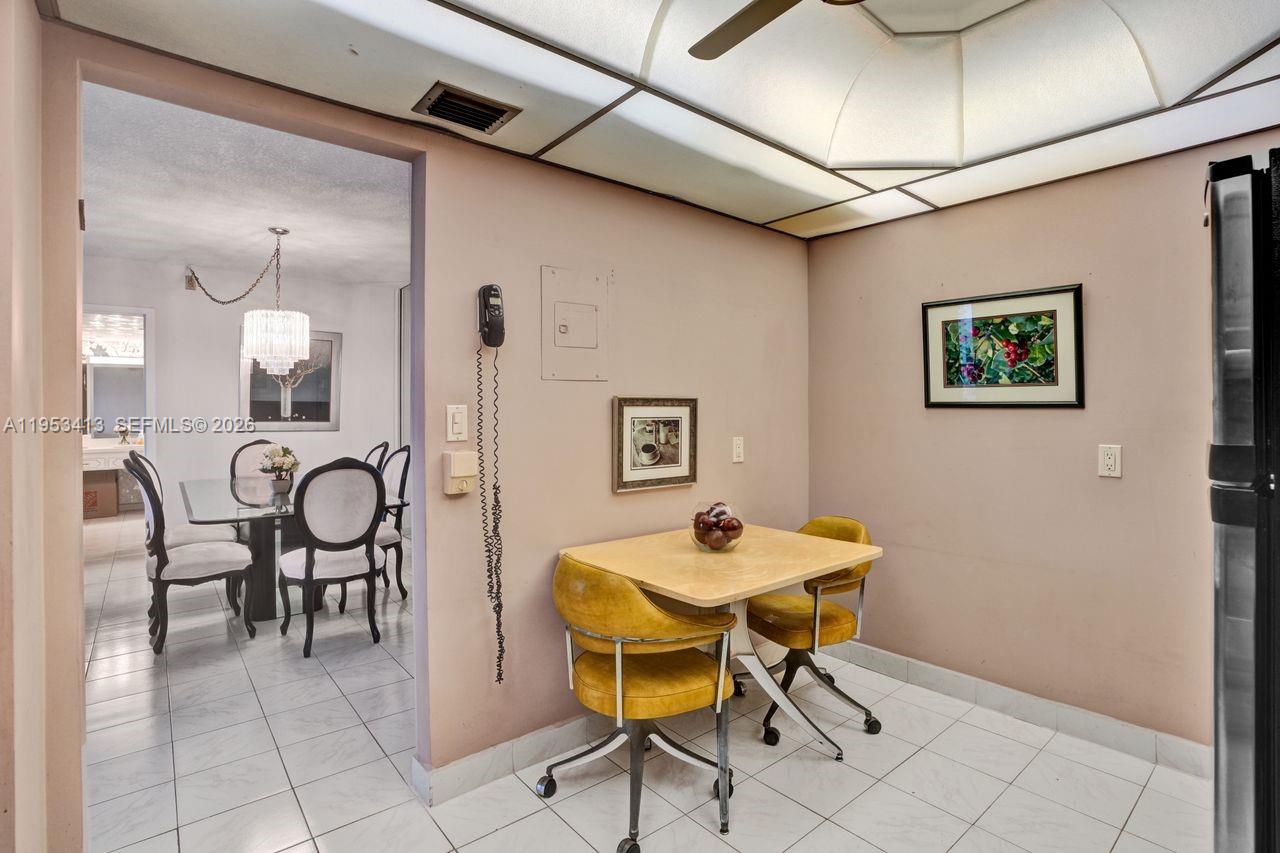 image Arlen House East20