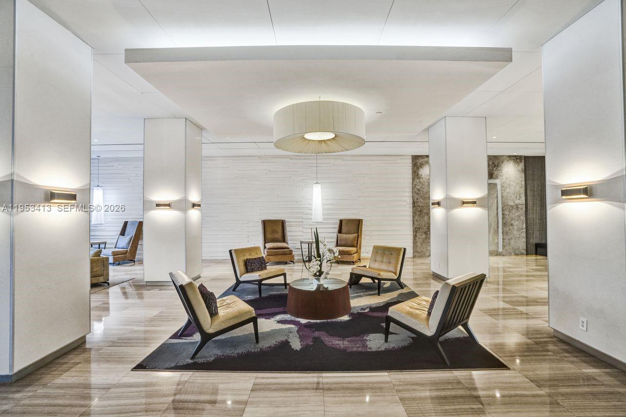 image Arlen House East25