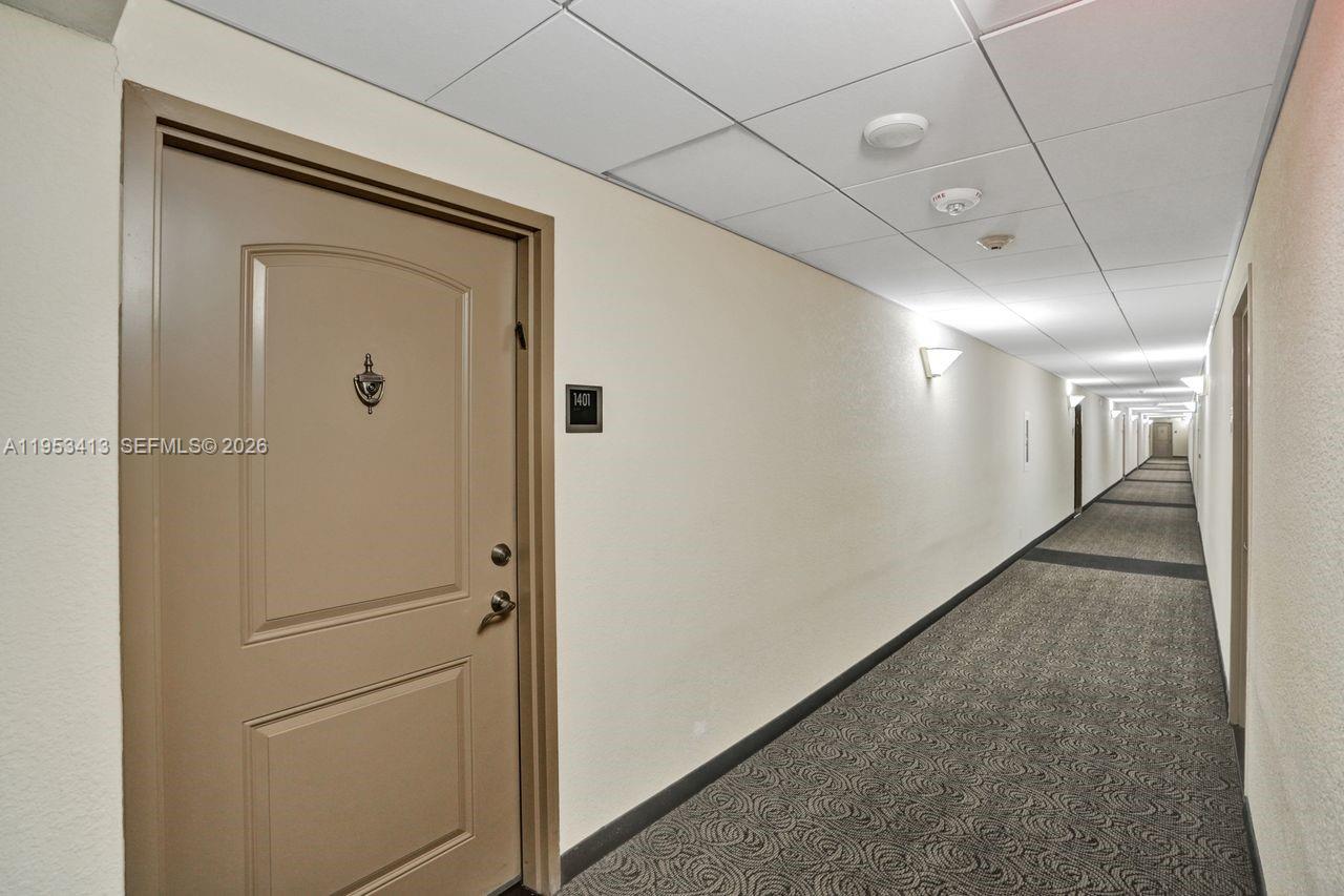 image Arlen House East36