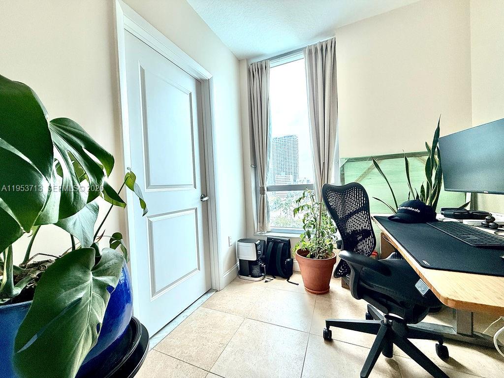 image Gallery Art Condos21