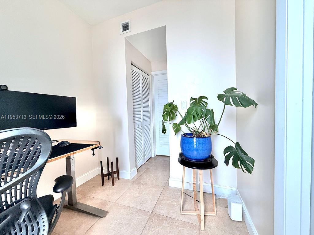 image Gallery Art Condos22